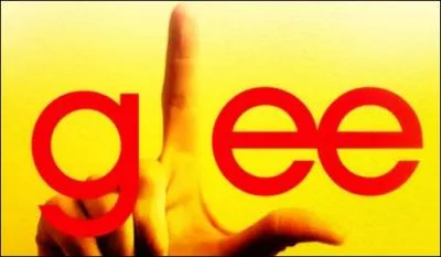 Comment s'appelle la capitaine des cheerleaders dans  Glee  ?