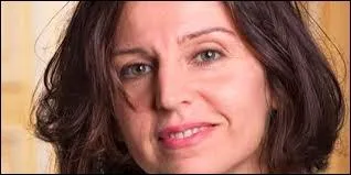 Que peut-on voir sur le logo d'Europe Écologie les Verts ?