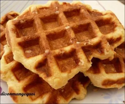 Il faut un réconfort. Je vous ai réservé une douceur. Revenons au vin chaud et dégustons ..... , pour faire bonne mesure.