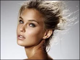 Qui est ce mannequin connu ?