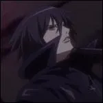 Avec quoi se bat Shiki lors de ses combats ?