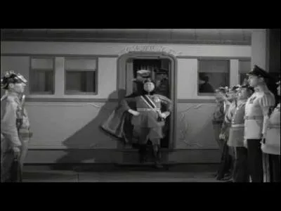 Le dictateur pseudo-italien Benzino Napoleoni dirige quel pays ?