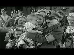 Encore une scne sans paroles dans ce film parlant. Que se passe t-il ici ?