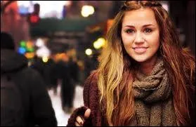 Sa meilleure amie se nomme Mandy Fauchon.