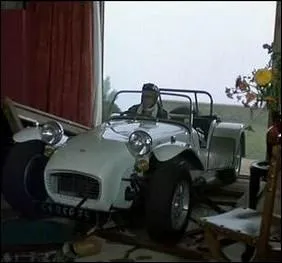 Une Caterham pilote par Stanislas Borowitz, un flic trs particulier de la   Police des Polices   ... .