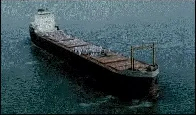 Sur quel bateau croient-ils trouver d'autres survivants ?