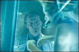 Qui capture Alice aprs le crash de l'hlicoptre ?