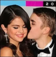 Justin a contribu  la clbrit de... .