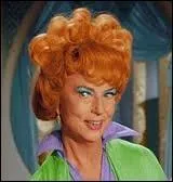 Comment s'appelle la  charmante  mre de Samantha ?