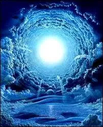  qui Nuage de Feuille dit-elle :  Sre et certaine. Je n'ai pas trouv une Pierre de Lune, mais une Source de Lune. C'est ici que nous communierons avec le clan des toiles  ?