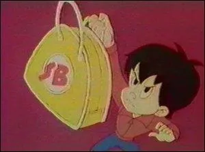 Quel petit garon trouve presque tout ce qu'il veut dans son sac magique ?