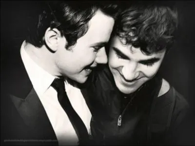 Dans quels pisodes couche-t-il avec Blaine pour la premire fois ?