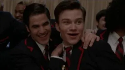 Dans quels pisodes sort-il avec Blaine ?