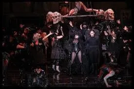 Comment s'appelle cette comdie musicale ?