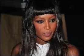 A quel ge Naomi Campbell a-t-elle t dcouverte dans le clip de Bob Marley  Is this love  ?