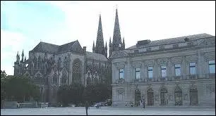 Nous partons  Cholet o la population porte le gentil ...