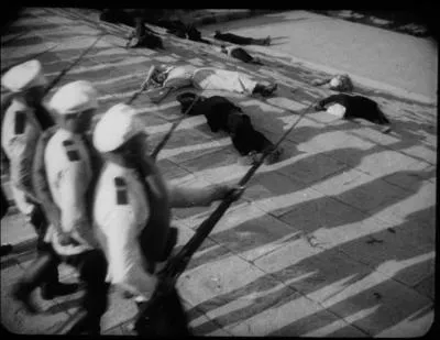 Quel est ce vieux film qui voque la guerre ?