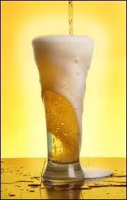 En Dakota du nord, il est illgal de servir de la bire avec...