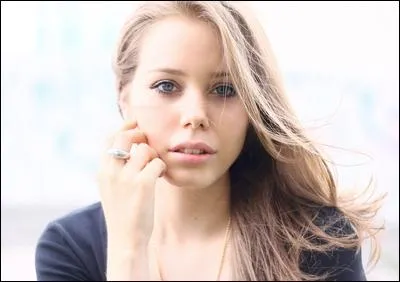 Comment s'appelle-t-elle ?