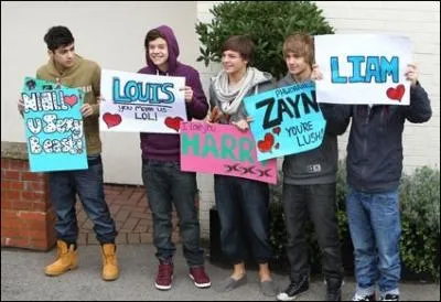 Qui a dit :  Tes rves deviendront ralit seulement si tu tentes ta chance.   ?