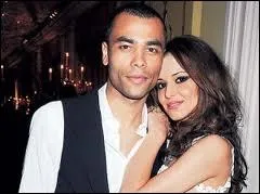 Ashley Cole est un :