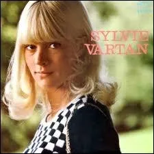 Quelle robe allait mettre Sylvie Vartan pour tre la plus belle ?