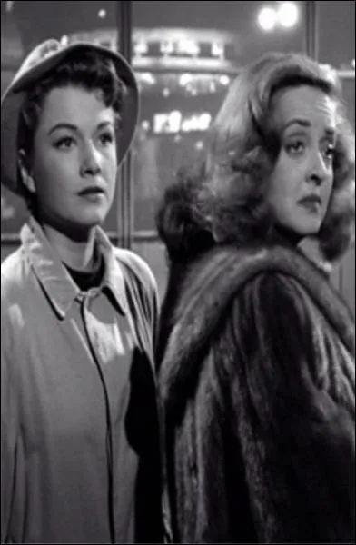 Bette Davis est Margo dans ce film de Joseph L. Mankiewicz. Mais qui est Anne Baxter ?