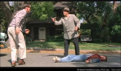 Marty vient de se faire renverser par son grand-pre, quelques secondes auparavant, il se trouvait :