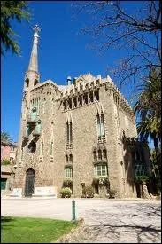 Elle est situe du 16 au 20 de la rue Bellesguard. Qui est-elle ?