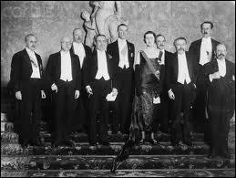 Les accords de Locarno furent signs en 1925 entre la Belgique, la France, l'Allemagne, la Grande-Bretagne, l'Italie, la Pologne, la Tchcoslovaquie. Qui tait le reprsentant de la Grande- Bretagne ?