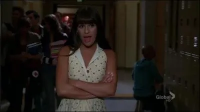 Que chante Rachel dans le couloir de Mckinley au dbut de   Props  ?