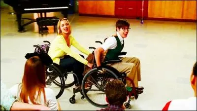 Compltez le titre qu'interprtent Artie et Quinn dans l'pisode Big Brothers   Don't you know I'm still [. . ] better than I ever did ?