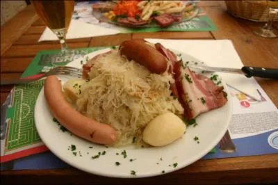 Cot gastronomie, nous pouvons parler de la choucroute ou du schnaps, mais je prfre vous citer le Melfor et le Raifort qui sont :