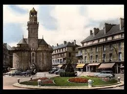 Je termine cette premire partie par la ville de Vire, clbre pour son andouille. Ses habitants portent le nom de ...