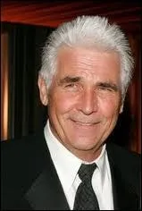 Voici l'acteur James Brolin, qui est l'poux de ?