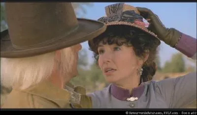 L'institutrice aurait d donner son nom au ravin auquel elle a chapp, mais quel est le nom de celle-ci ?