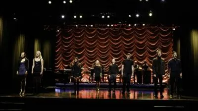 Quel groupe chante la chanson  The scientist  chante par Wemma , Klaine , Finchel et Brittana ?