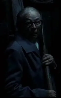 Qui l'hrone trouve-t-elle en pleine nuit dans son cabanon ?