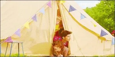 Qui a des soeurs jumelles ?