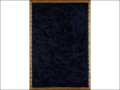 Ce tableau de petite taille est compos de fourrure noire, et a t ralis par l'artiste Clment Thomas, lequel lui a donn le titre de ?