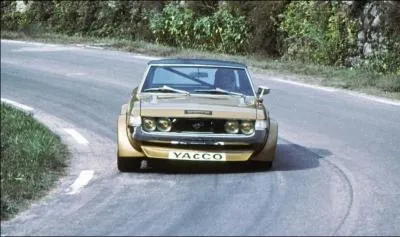 La photo te dit qu'il s'agit d'une Toyota :