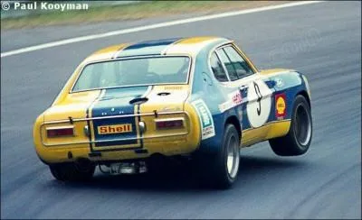 La photo te dit qu'il s'agit d'une Ford :