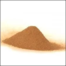 Le cannelier de Ceylan fournit la cannelle en btons, en poudre ou sous forme d'huile. De quelle partie de cet arbre cette pice provient-elle ?