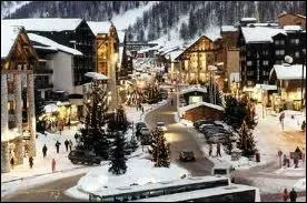 Quelle est cette manifestation accueillie par la station de Val d'Isre chaque anne ?