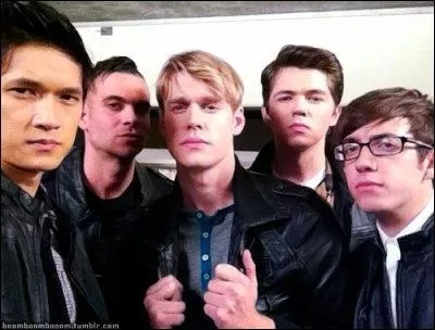 Nombreux sont les prtendants  avoir succomb au charme de Sugar Motta, qui sont ces fameux soupirants ?