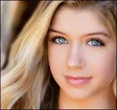 Voici Paisley de la srie  Section Genius ; quel est son nom de famille ?