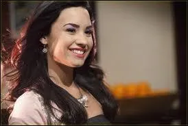 Voici Sonny de la srie  Sonny ; quel est son nom de famille ?