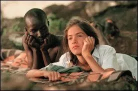 Merab Ninidze, Juliane Khler et Matthias Habich jouent dans ce film de Caroline Link. Une famille juive allemande s'installe au Kenya.