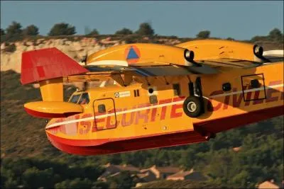 Quelle est l'envergure du Canadair ?