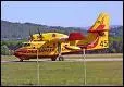 Combien de canadairs possde la base de Marignane ?